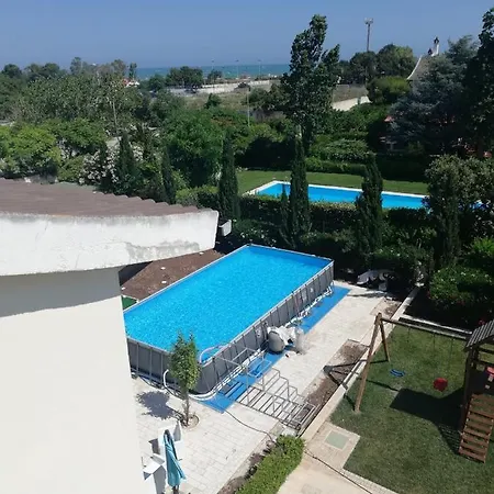Quietandrelax In Piscina Da Giugno A Settembre * Bari